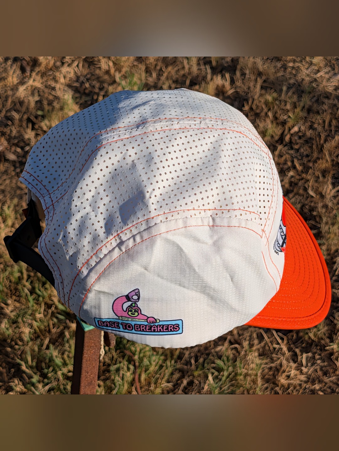 Rnnr San Francisco Base To Breakers Pacer Running Hat Giant Race Cap 56cm White — image 6 of 8